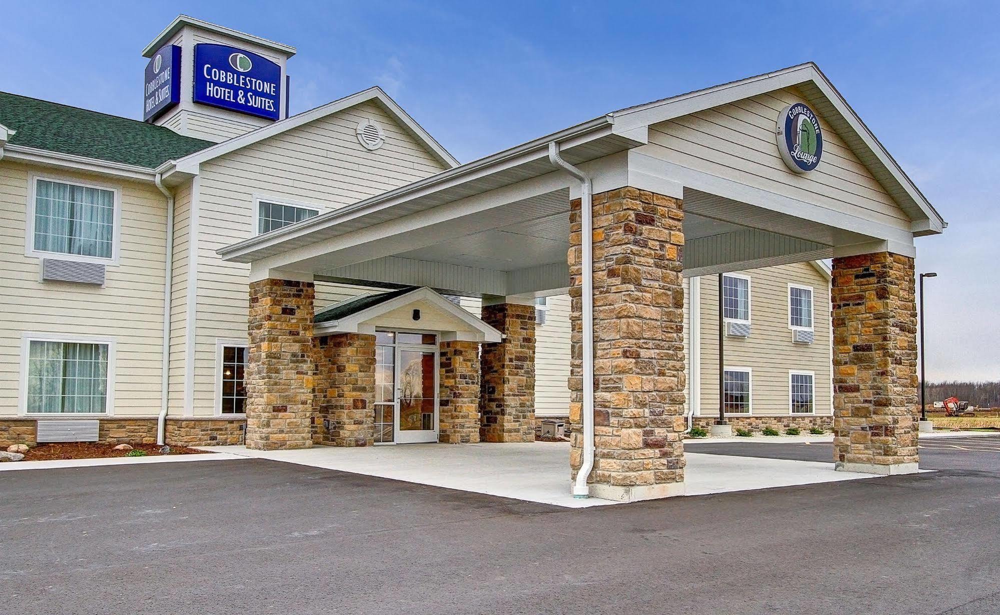 Cobblestone Hotel & Suites Pulaski/Green Bay Exteriér fotografie
